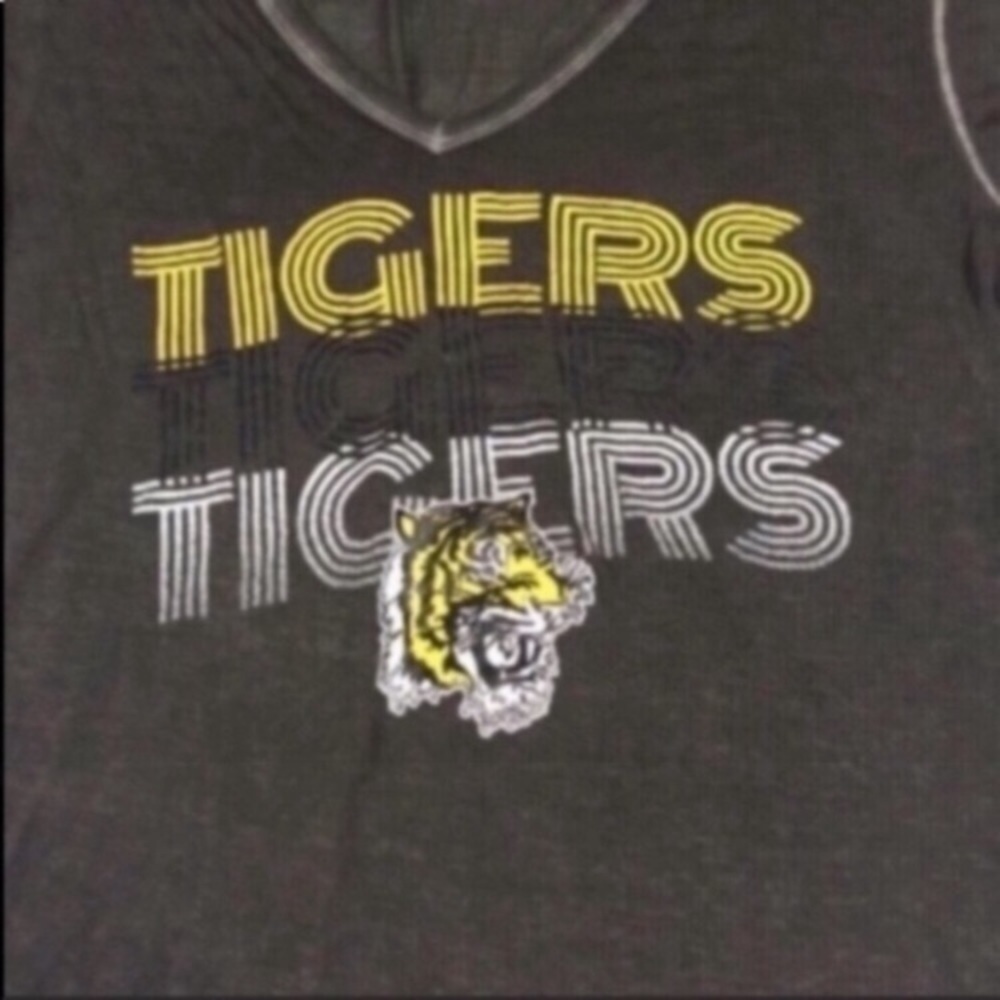 LSU Tigers Sheer V Neck Tee Black Yellow Women’s Small NCAA Shirt - Picture 2 of 4